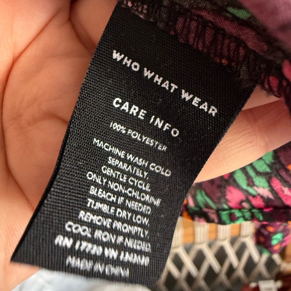 Who What Wear Jewel Tone Blouse Size Medium - Picture 5 of 5